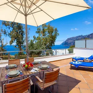 apartamentos-terrazas-los-gigantes.in-canary-islands.com/