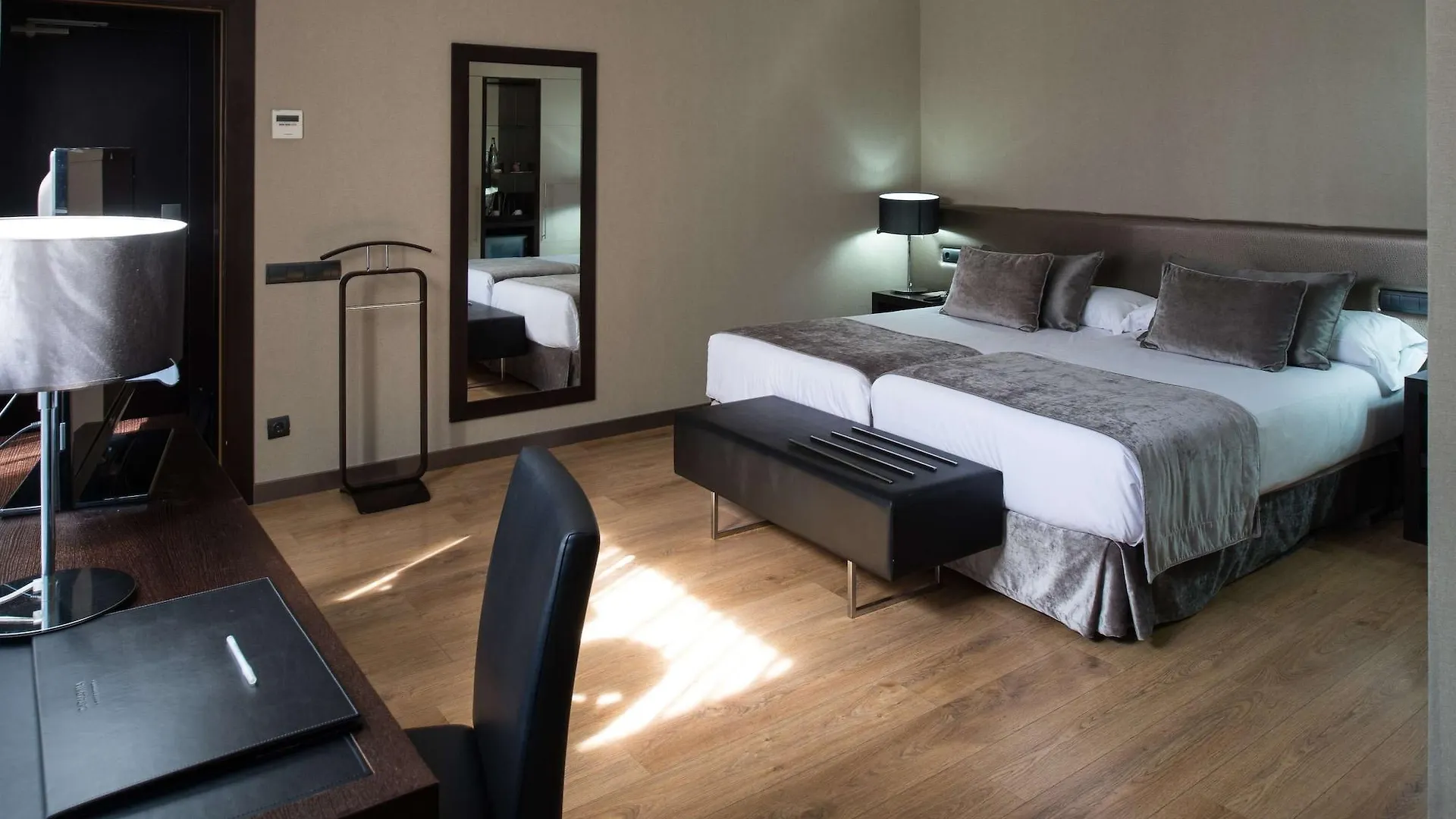 Catalonia Avinyo Hotel Barcelona