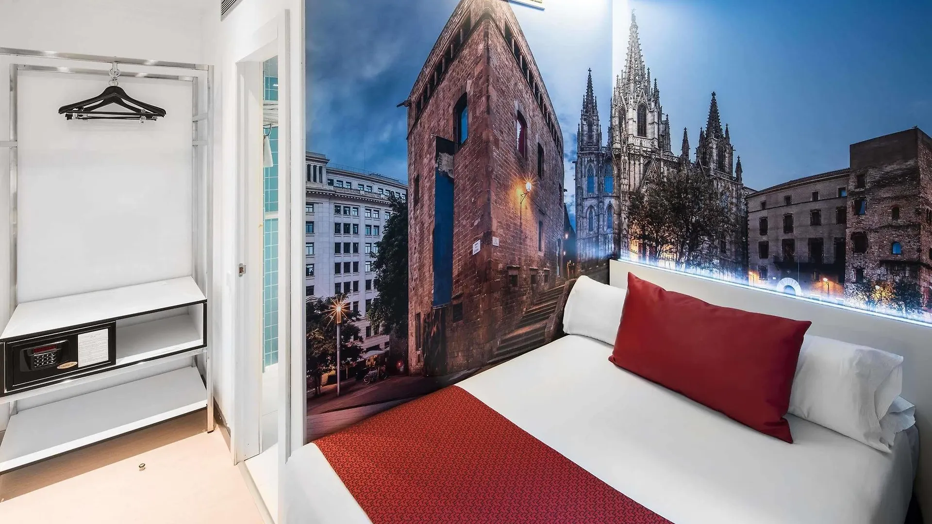 Catalonia Avinyo Hotel Barcelona 3*,