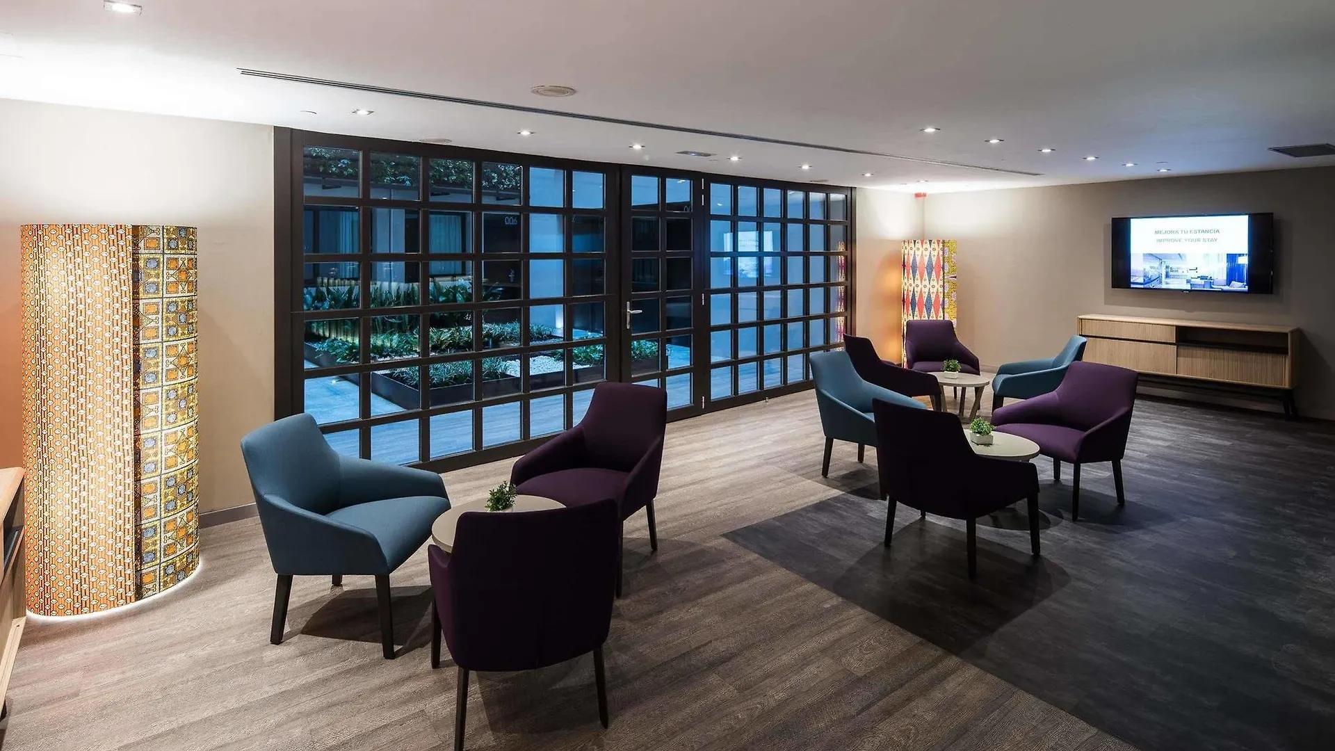 Catalonia Avinyo Hotel Barcelona