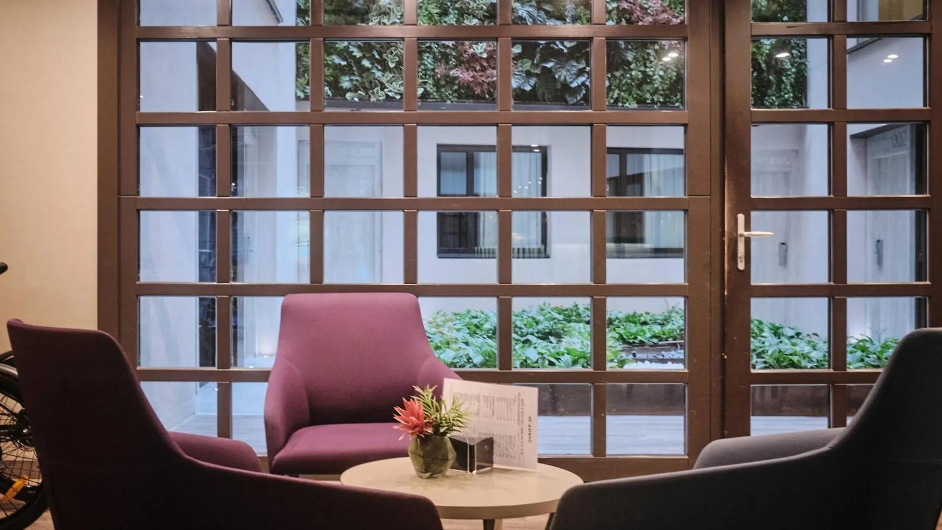 Catalonia Avinyo Hotel Barcelona